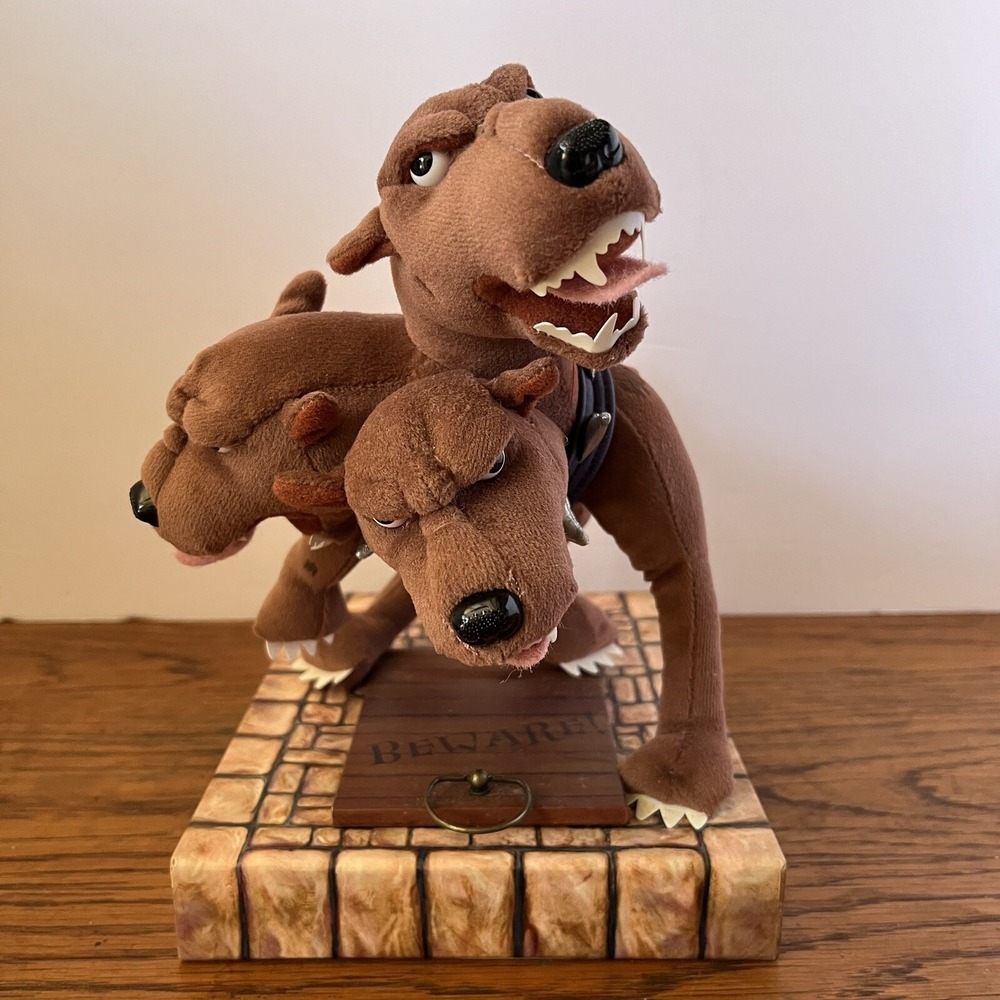Hallmark Harry Potter Fluffy Guarding Trap Door Glowing Stone Plush 2000 Vintage